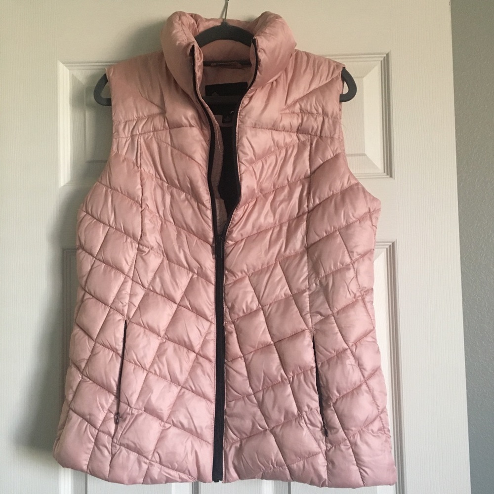 Big Chill Zip-Front Pink Puffer Vest, Small